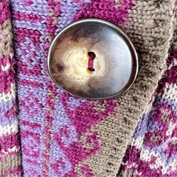 100% MERINO WOOL VINTAGE BUTTON FRONT CARDIGAN PURPLE GREEN SIZE LARGE - Picture 4 of 7